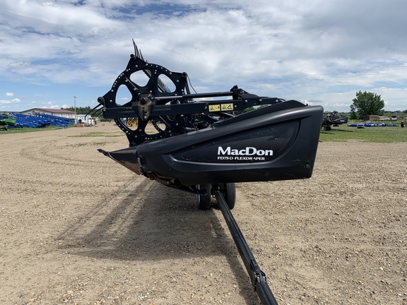2017 Macdon FD75
