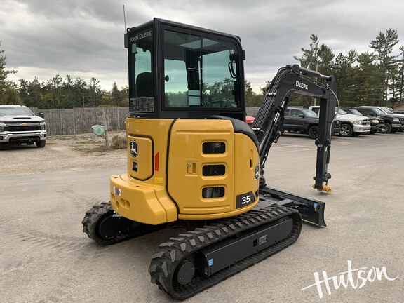 Photo of 2024 John Deere 35 P
