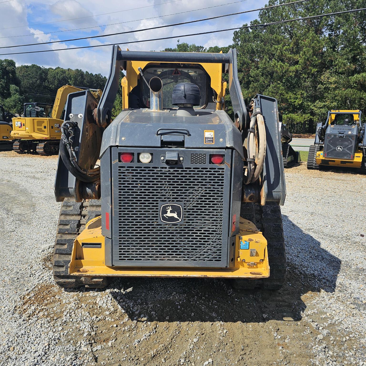 2022 John Deere 333G Image 3