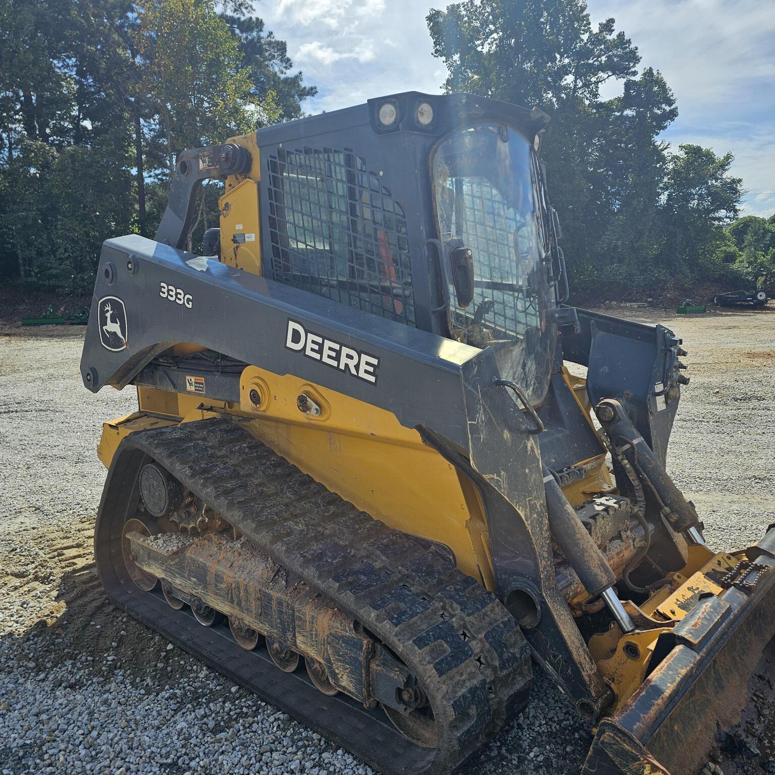 2022 John Deere 333G Image 6