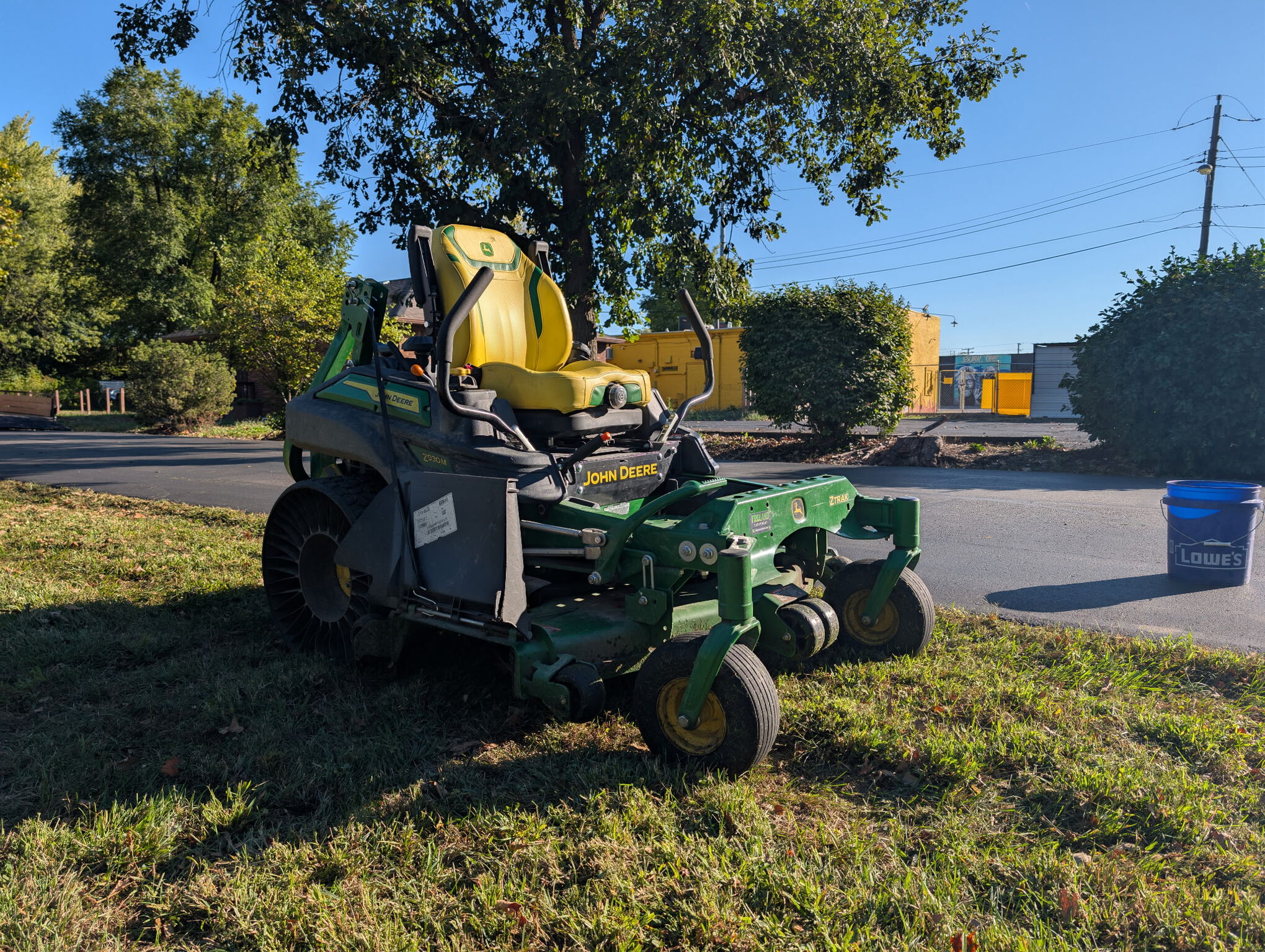 2024 John Deere Z930M Image 4