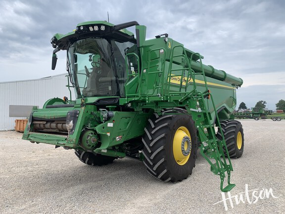 Photo of 2023 John Deere X9 1100
