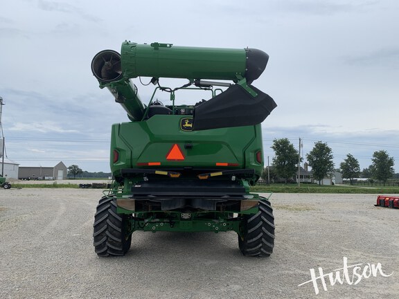 Photo of 2023 John Deere X9 1100