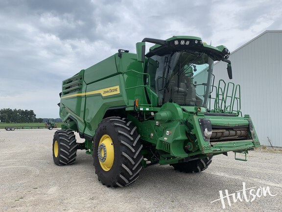 Photo of 2023 John Deere X9 1100
