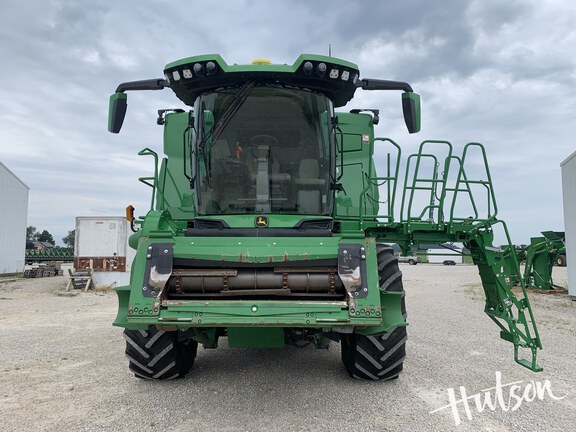 Photo of 2023 John Deere X9 1100