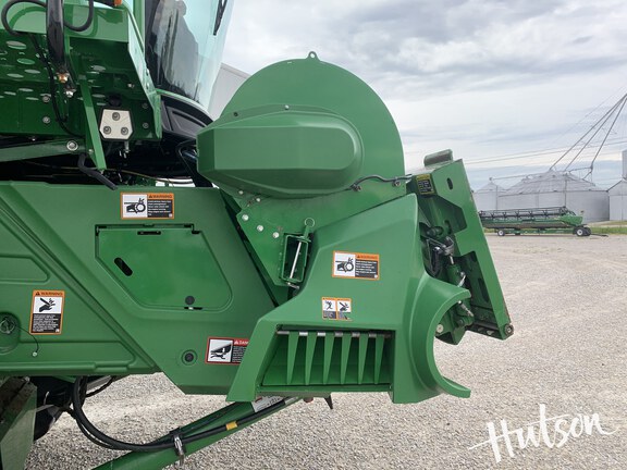 Photo of 2023 John Deere X9 1100