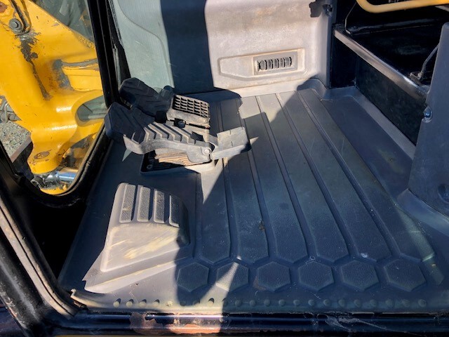 Caterpillar 306 Image 7