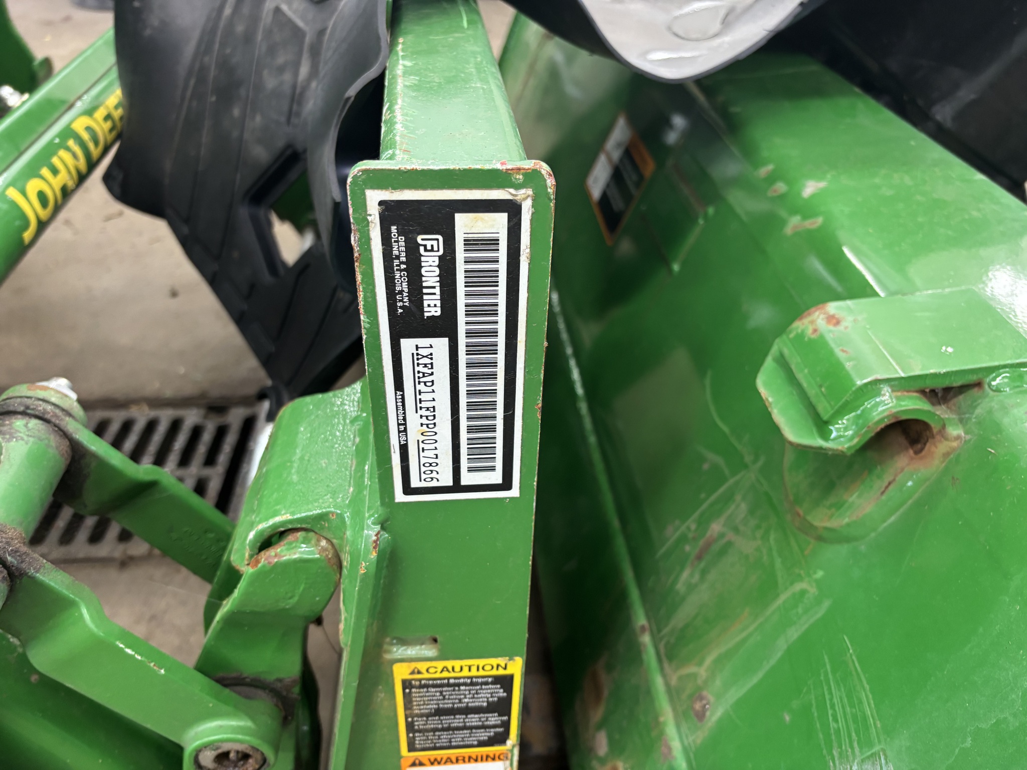 2022 John Deere 3033R Image 20