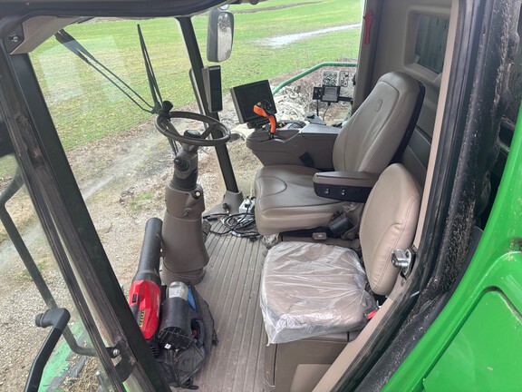 Photo of 2023 John Deere S780