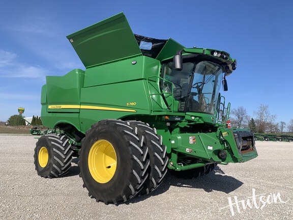 Photo of 2023 John Deere S780