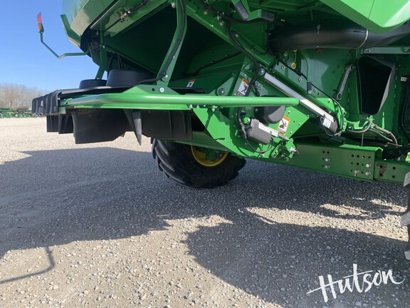 Photo of 2023 John Deere S780