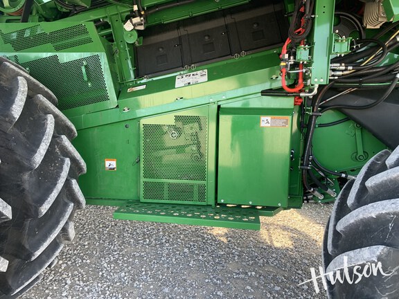 Photo of 2023 John Deere S780