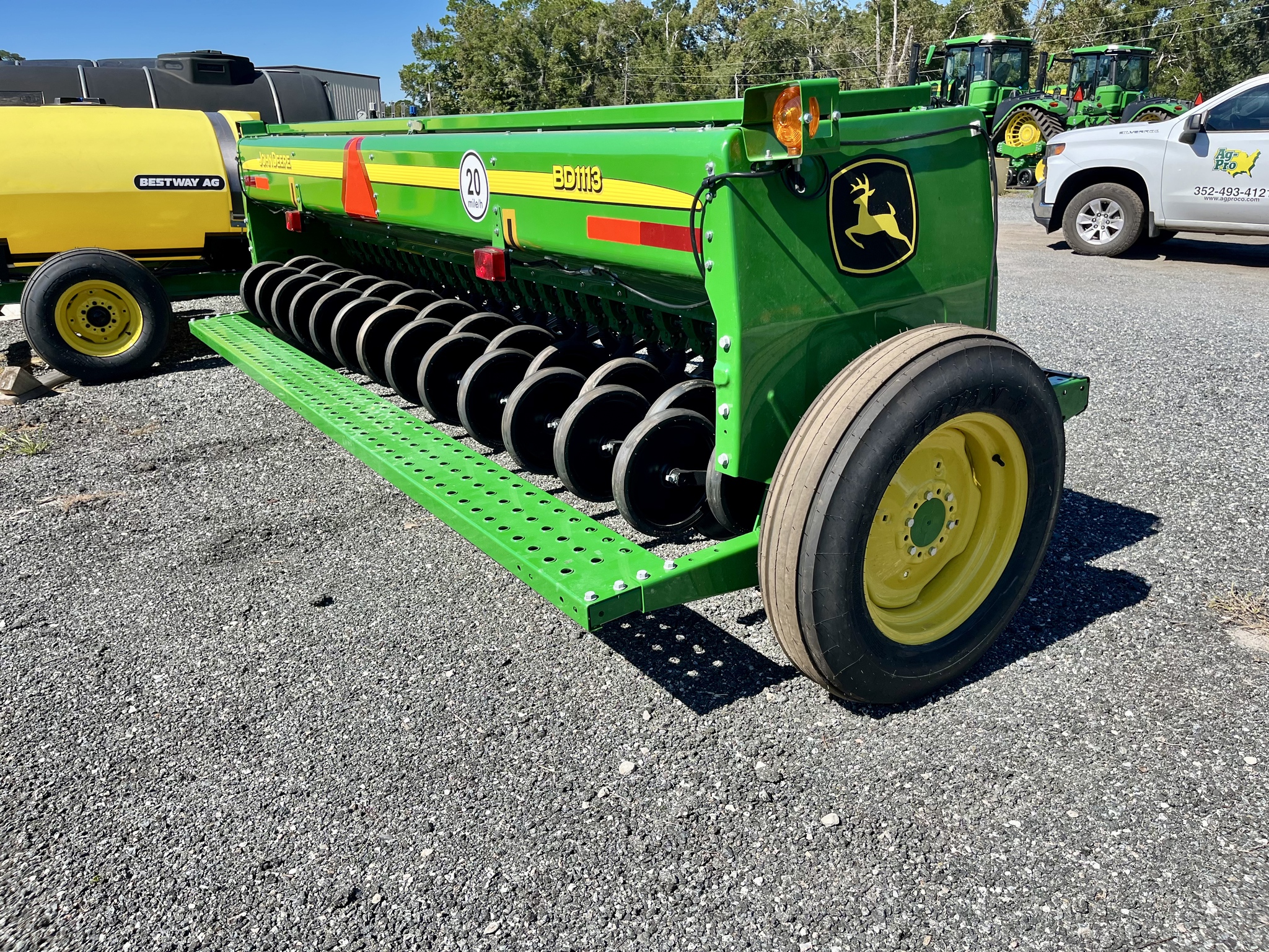 2025 John Deere BD1113 Image 3