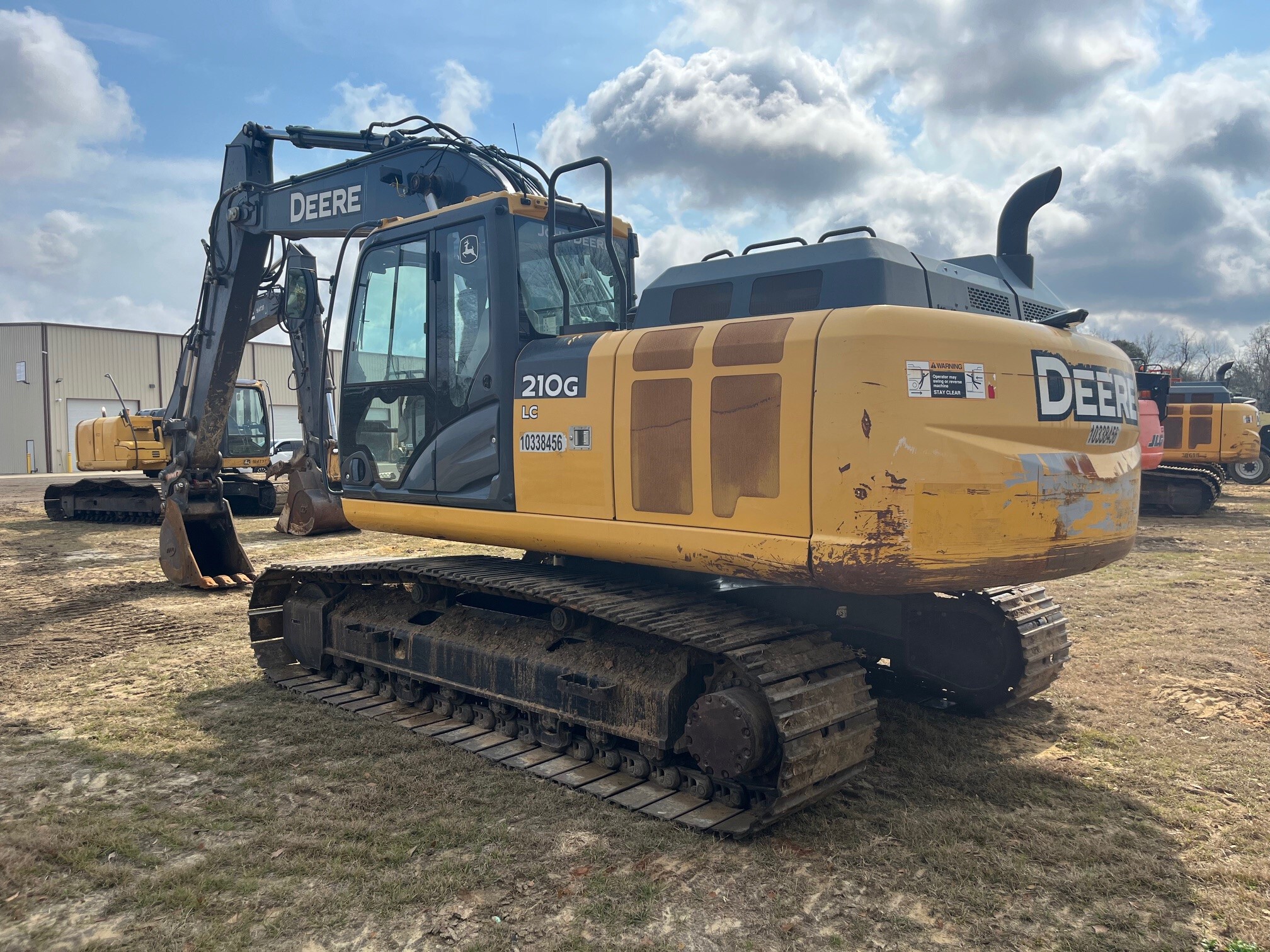 2020 John Deere 210G LC Image 4