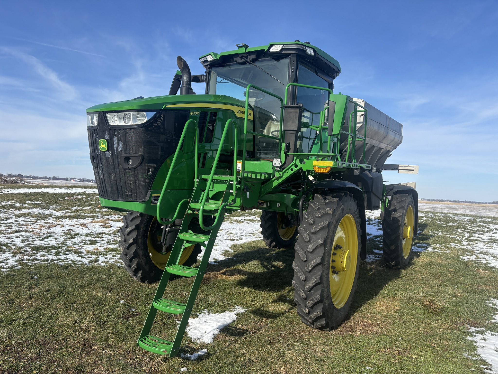 Used 2022 John Deere 400R Self Propelled Sprayers at Koenig Equipment in Urbana, OH - PhotoXL1