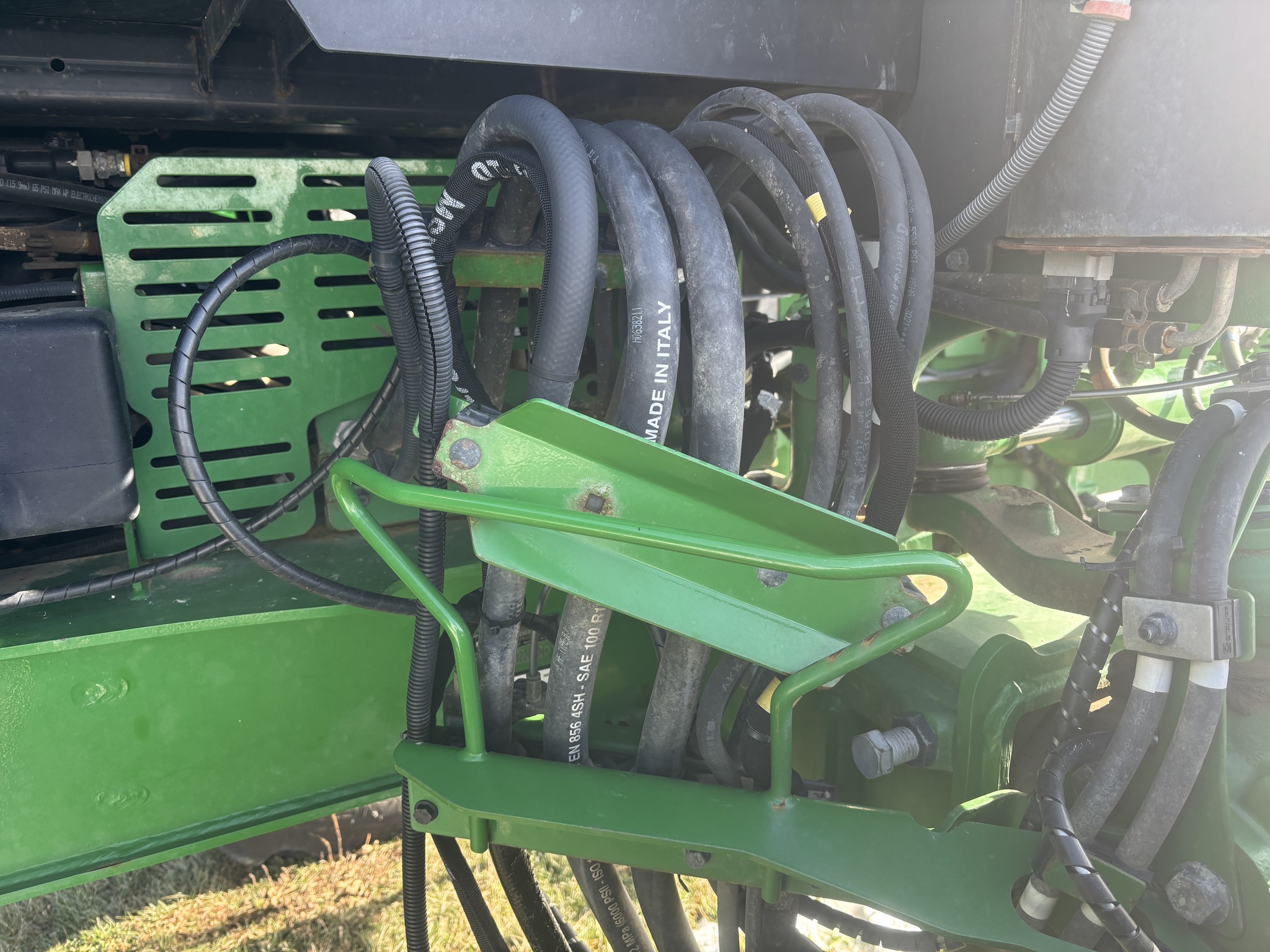 Used 2022 John Deere 400R Self Propelled Sprayers at Koenig Equipment in Urbana, OH - PhotoXL34