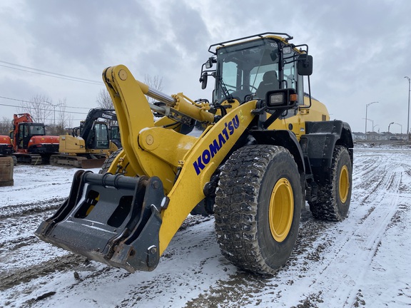 2022 Komatsu WA320