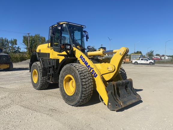 2022 Komatsu WA320