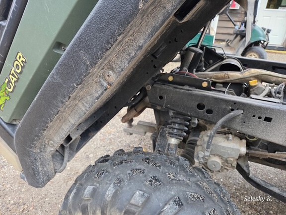 Photo of 2010 John Deere XUV 625I OLIVE