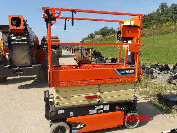 Photo of 2025 JLG ES1932