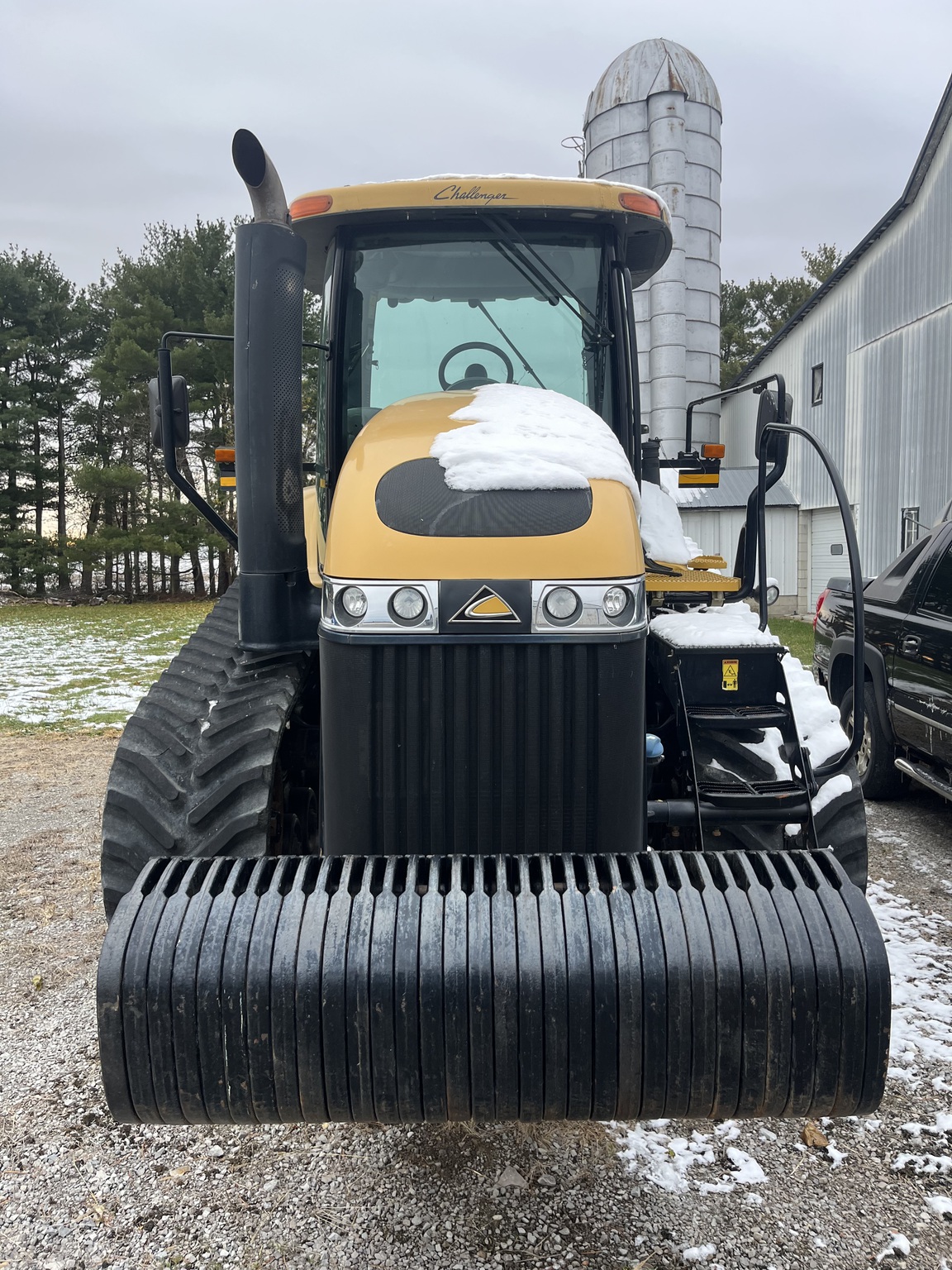 2013 Challenger MT765D Image 2