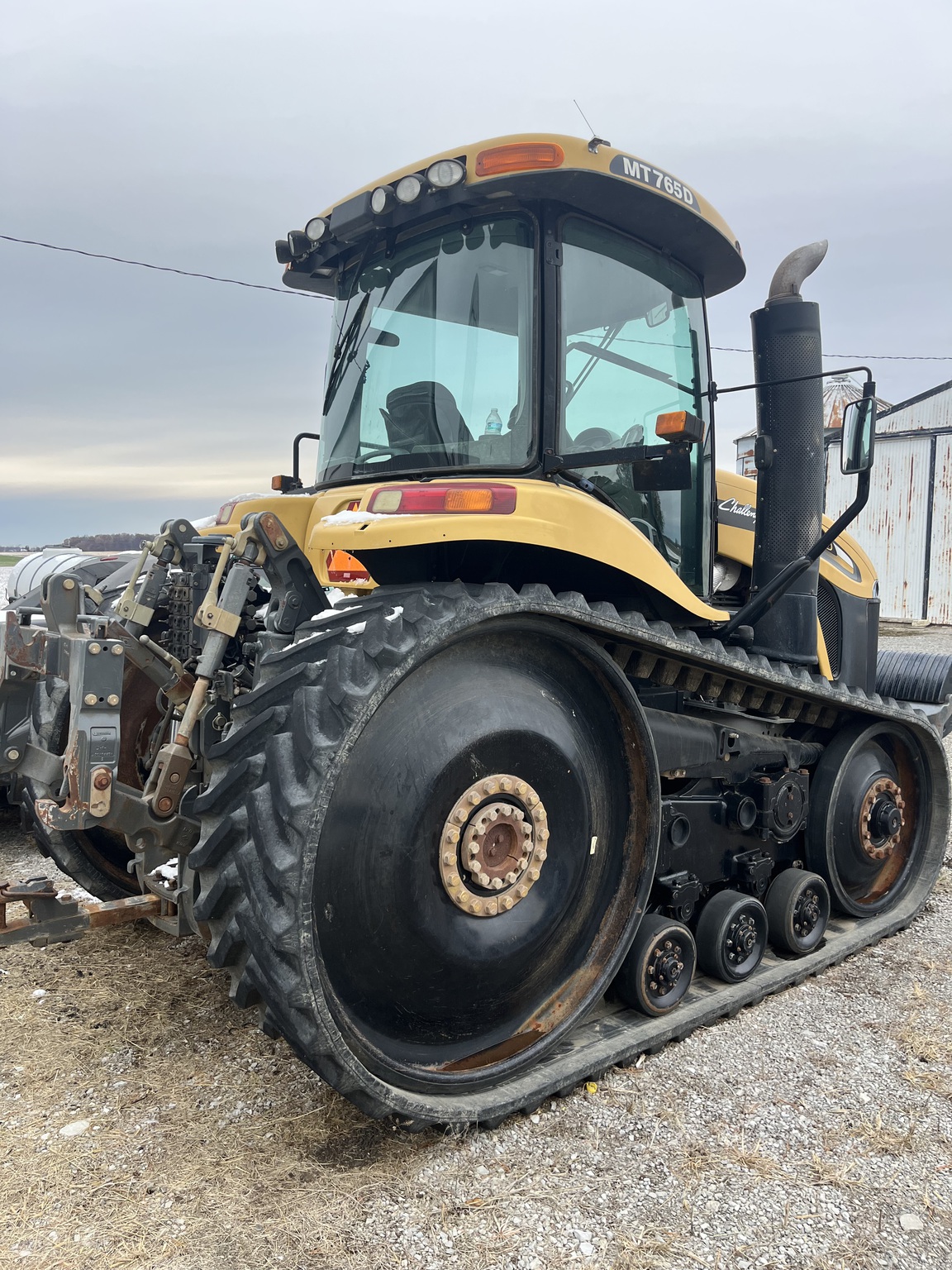 2013 Challenger MT765D Image 8