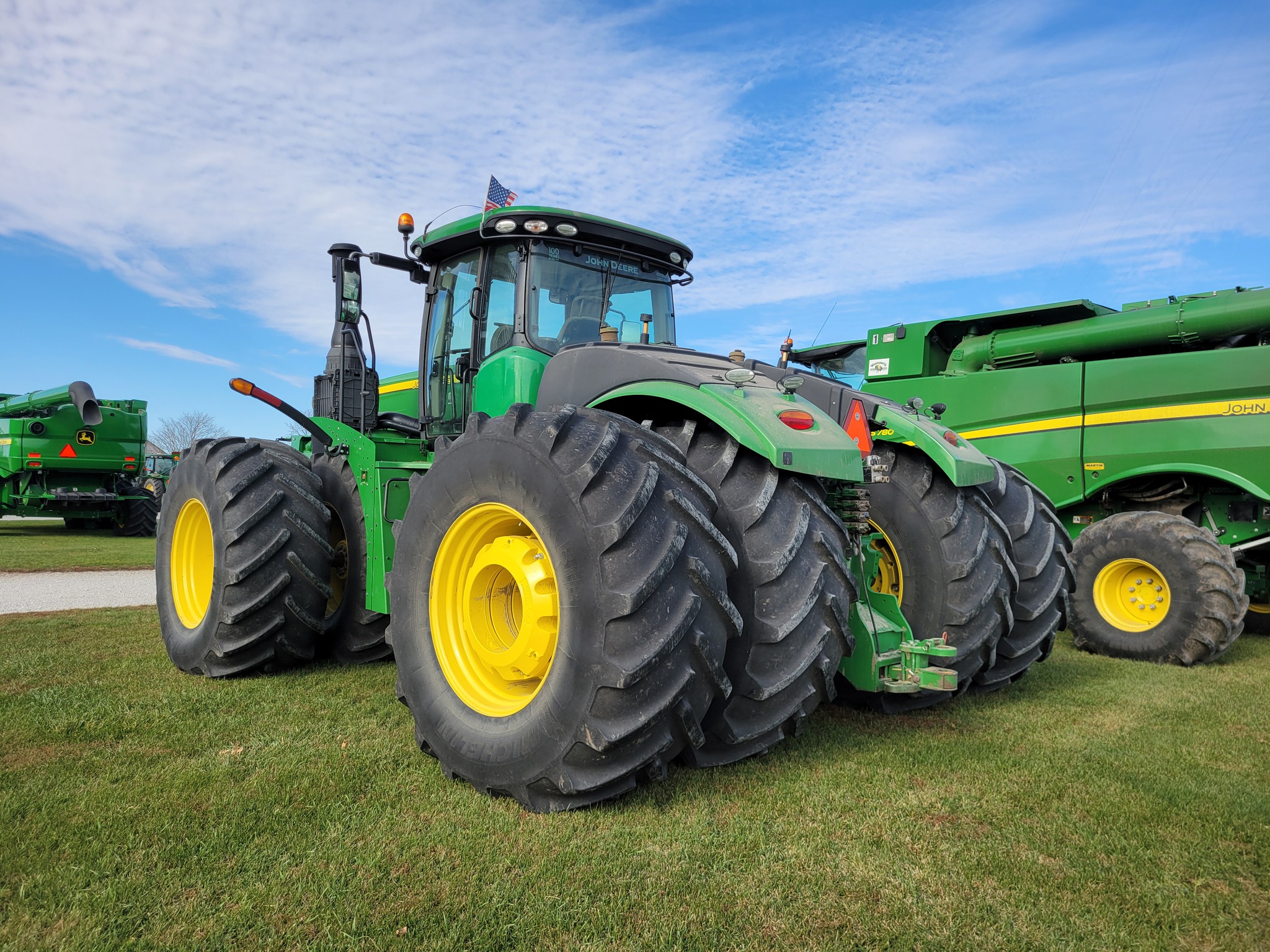  2018 John Deere 9520R at Heritage Tractor in Roanoke, IL