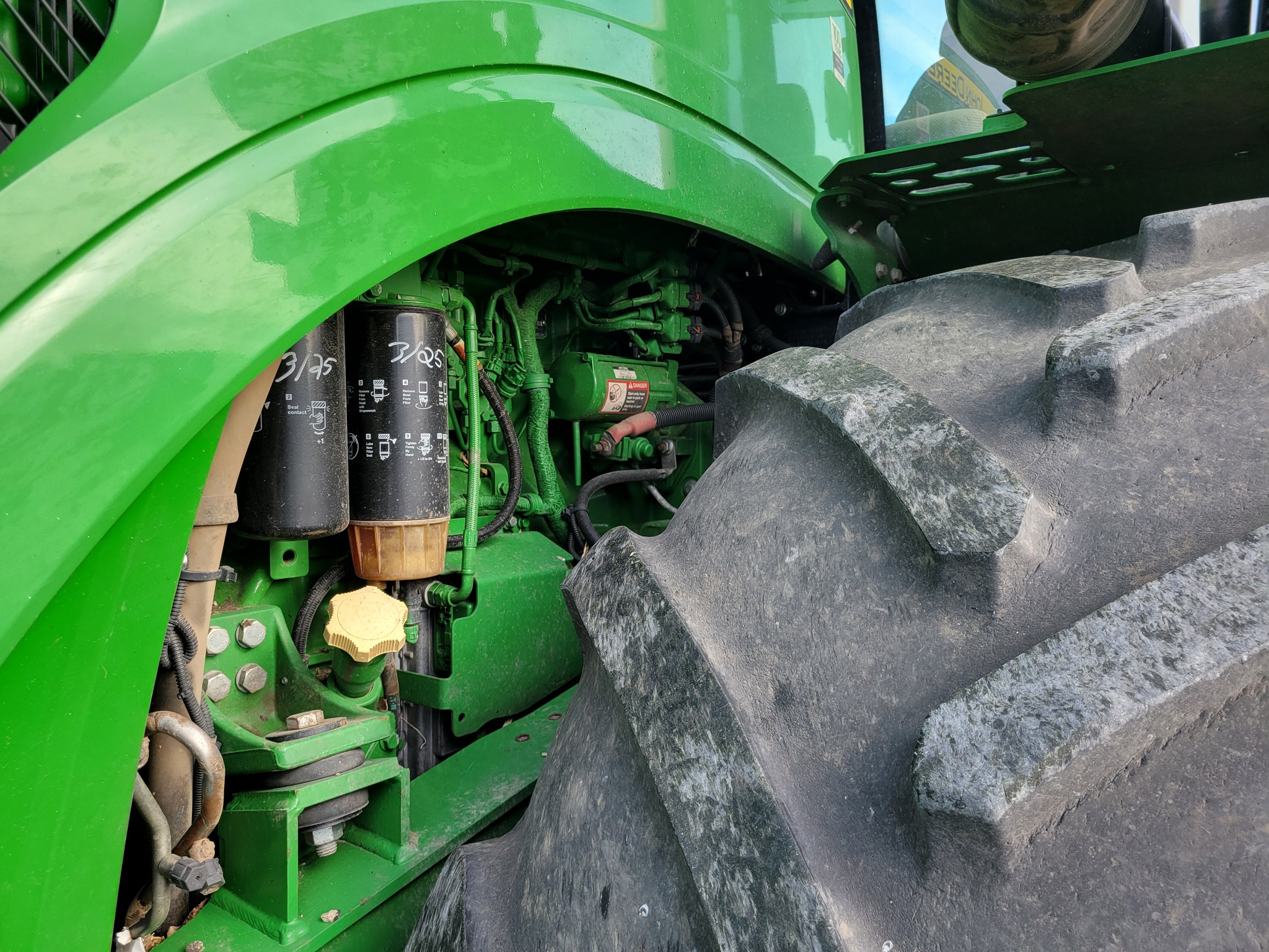  2018 John Deere 9520R at Heritage Tractor in Roanoke, IL
