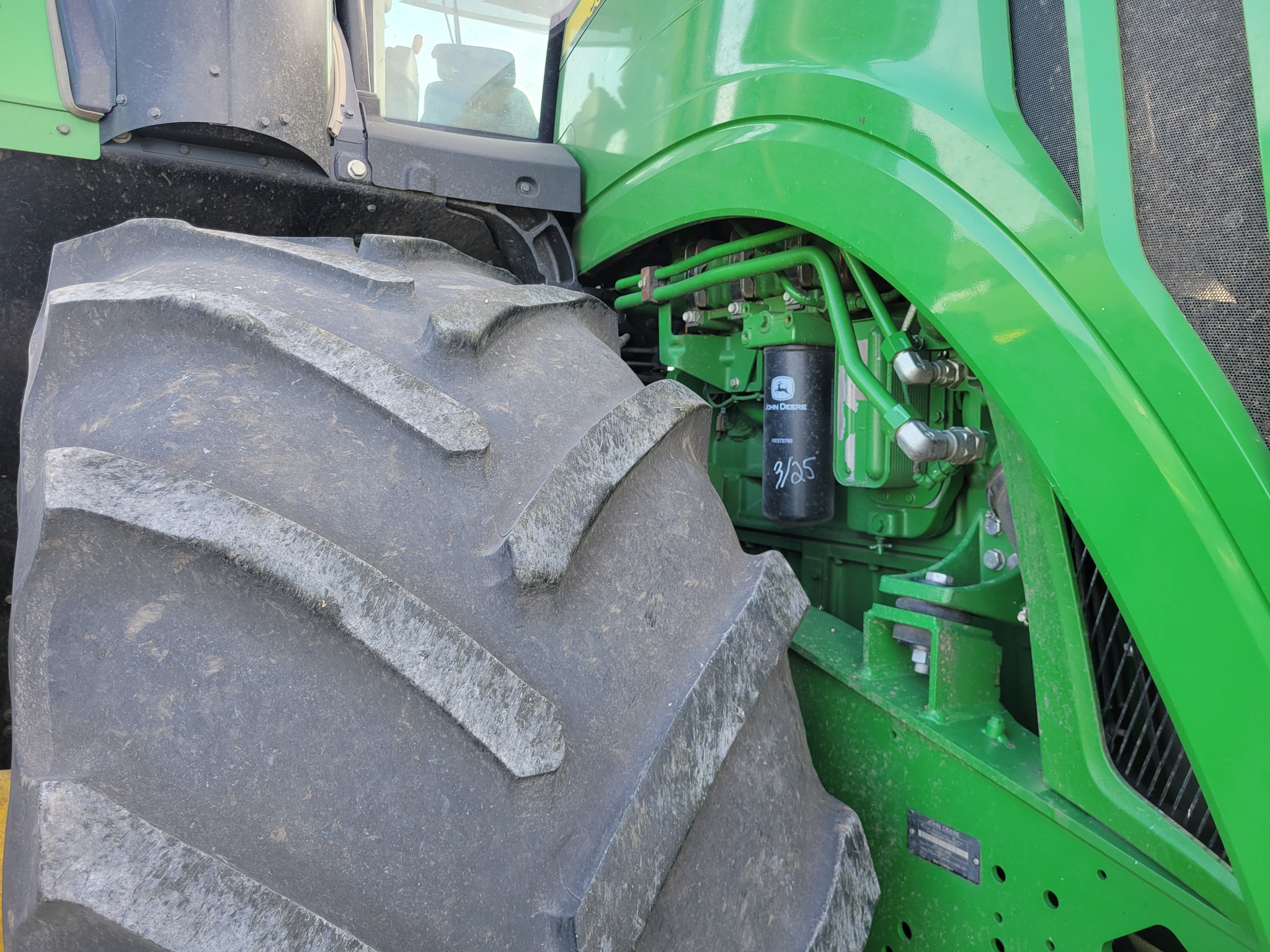  2018 John Deere 9520R at Heritage Tractor in Roanoke, IL