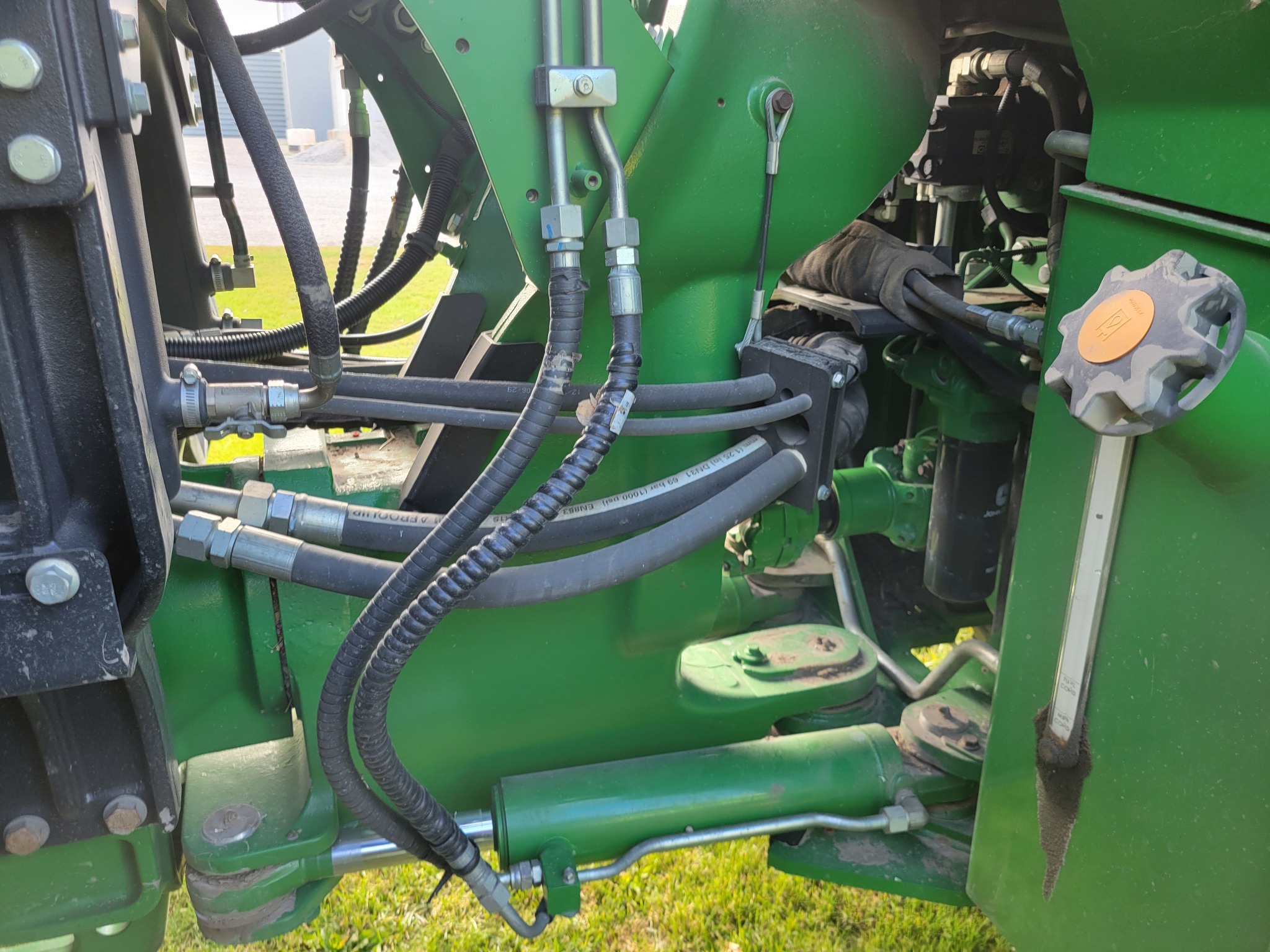  2018 John Deere 9520R at Heritage Tractor in Roanoke, IL