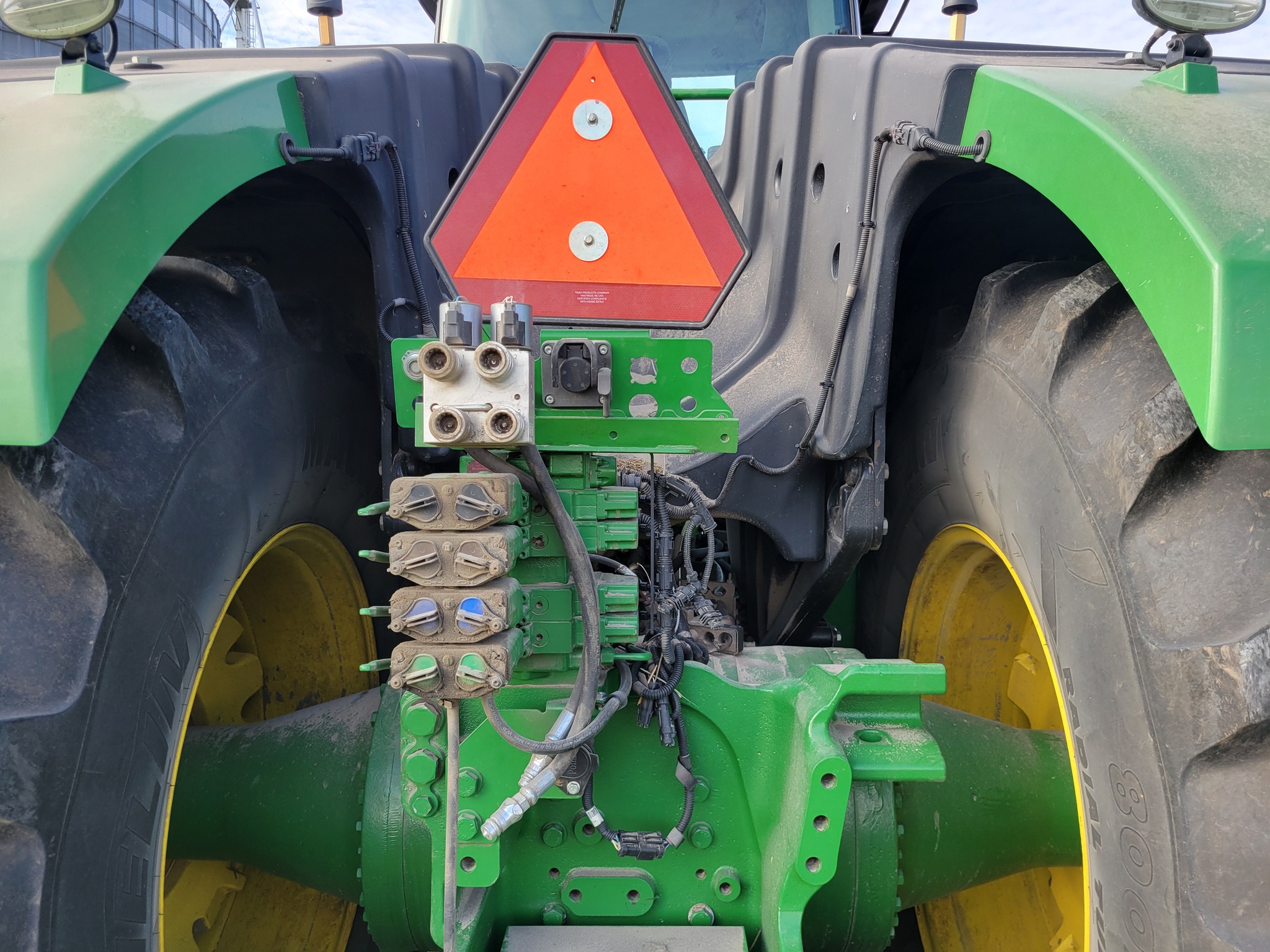  2018 John Deere 9520R at Heritage Tractor in Roanoke, IL