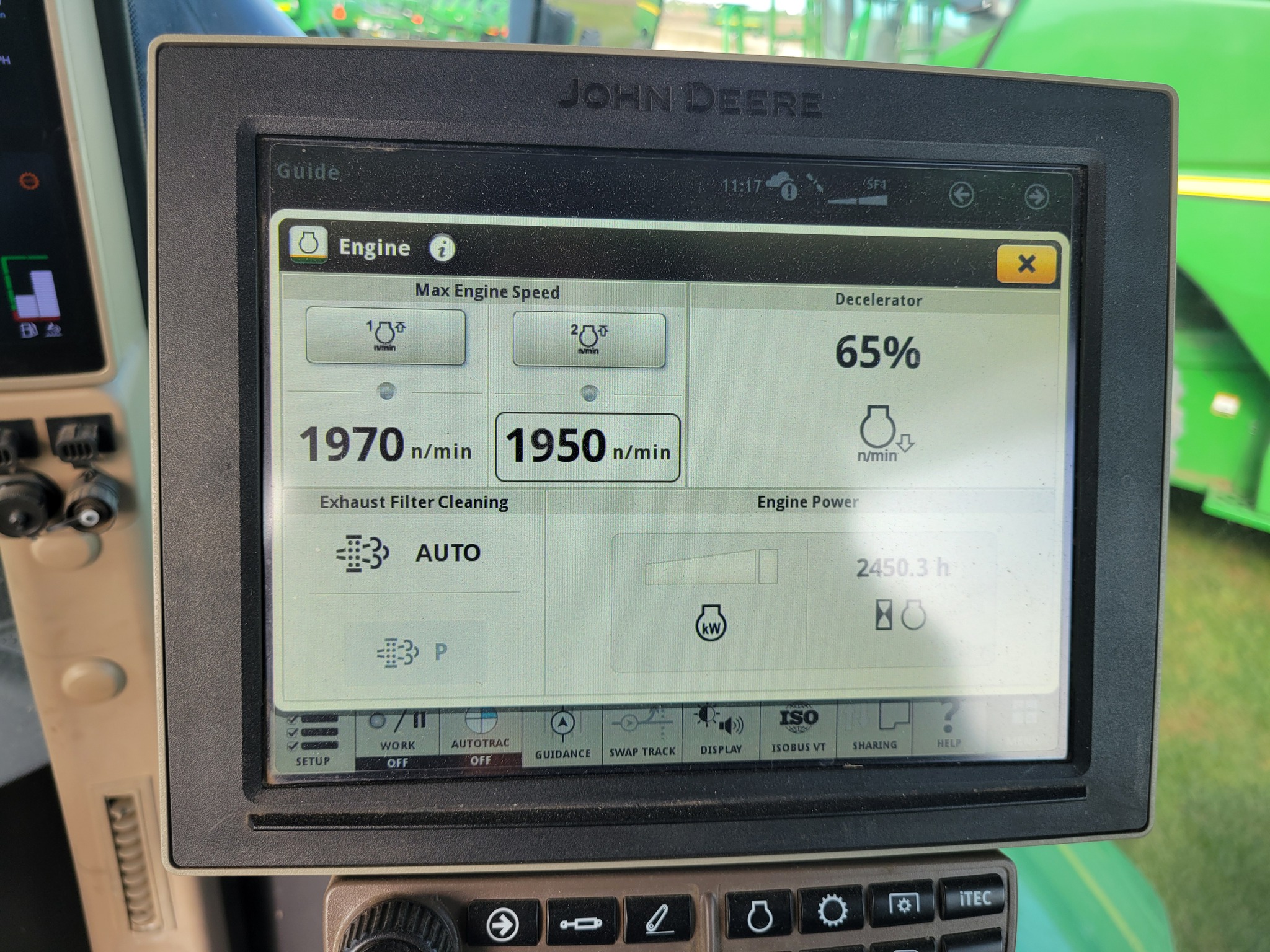  2018 John Deere 9520R at Heritage Tractor in Roanoke, IL