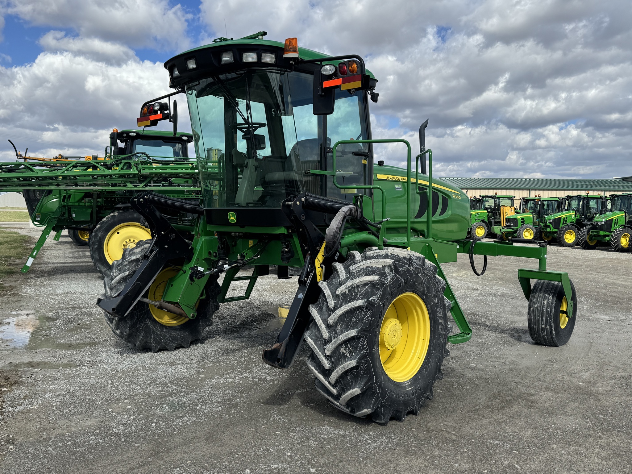 2013 John Deere W150 Image 1