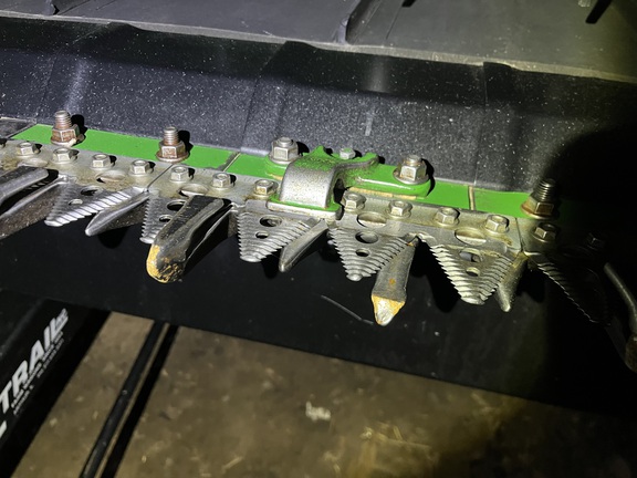 Used 2017 John Deere 640FD Combine Platforms at Koenig Equipment in Greensburg, IN - Photo8