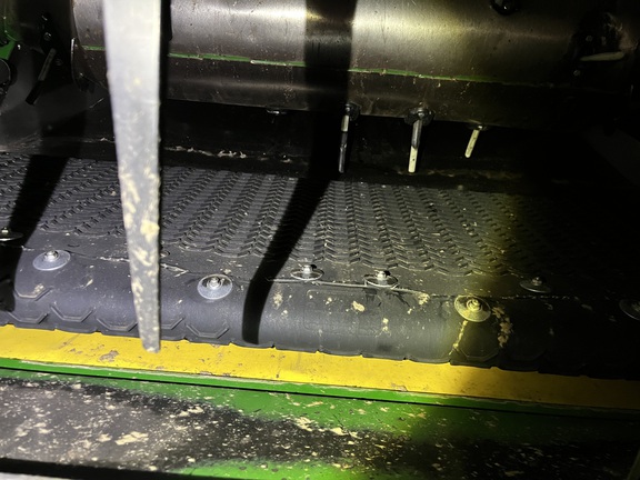 Used 2017 John Deere 640FD Combine Platforms at Koenig Equipment in Greensburg, IN - Photo6