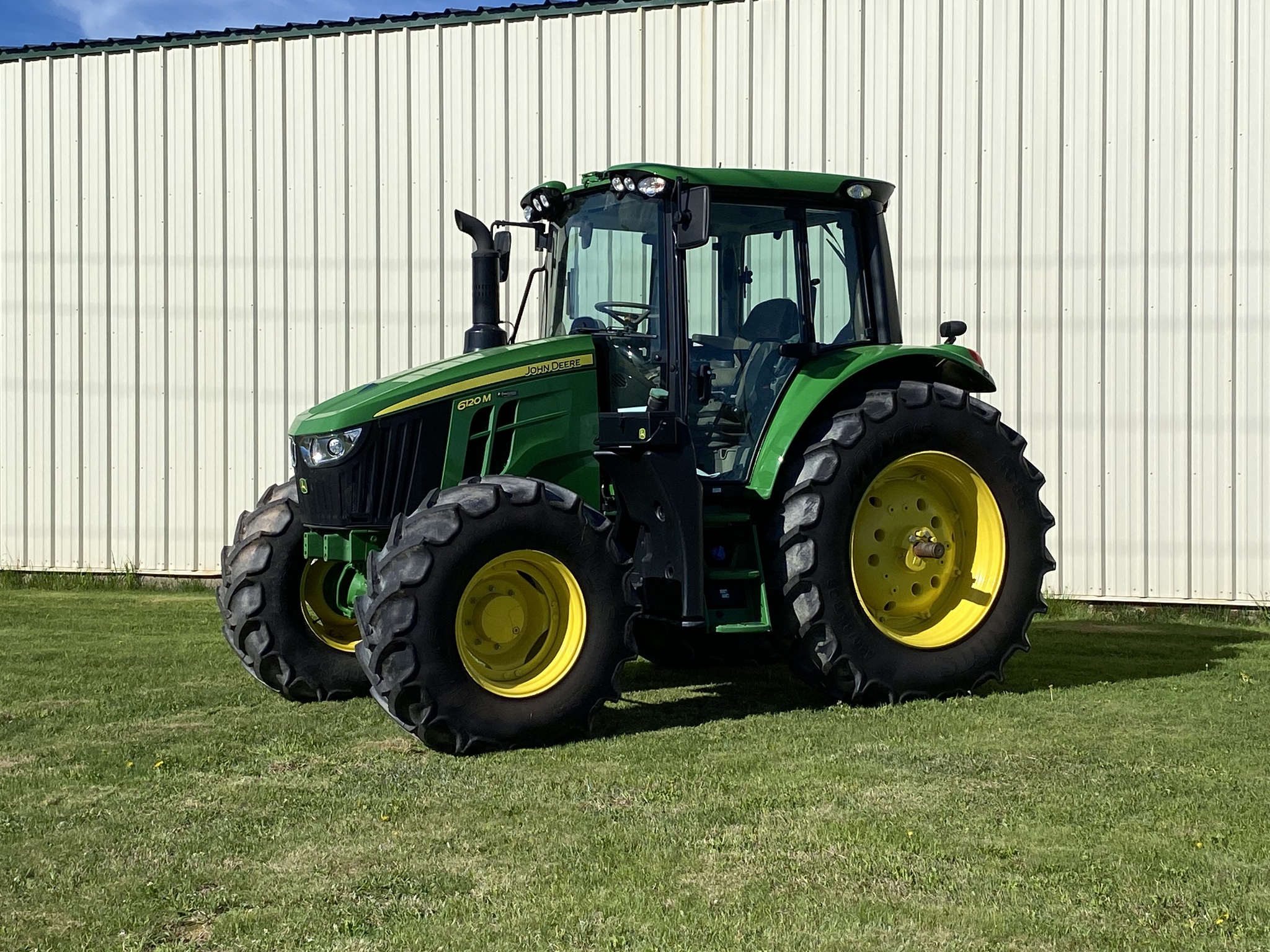 2025 John Deere 6120M Image 6