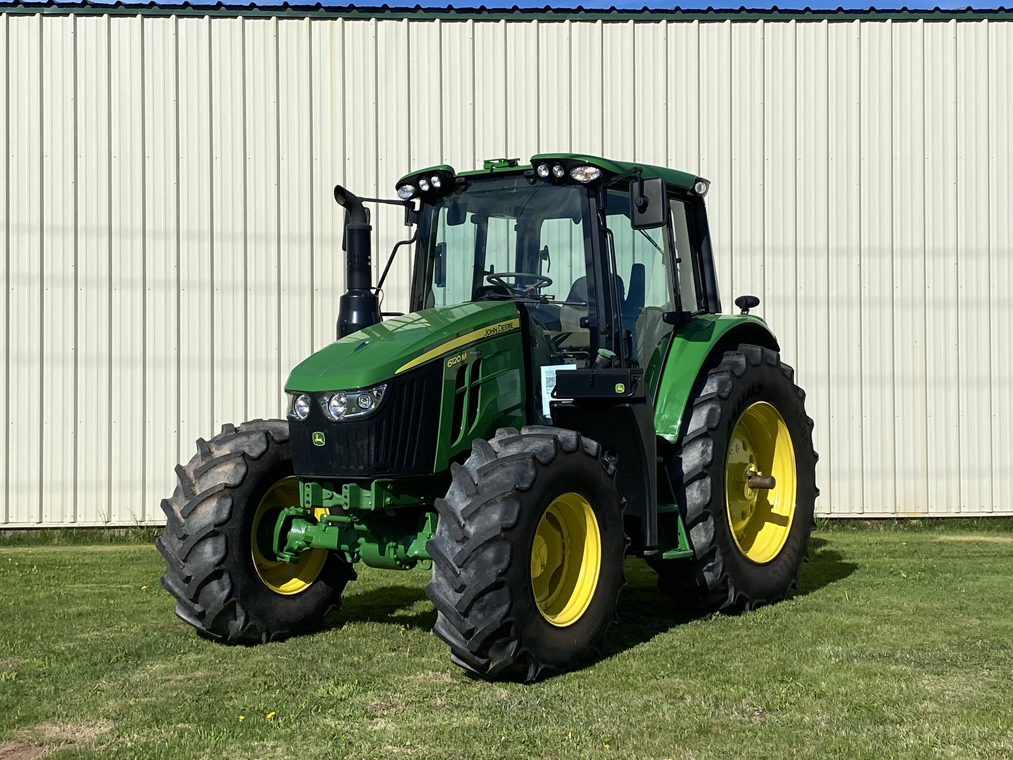 2025 John Deere 6120M Image 10