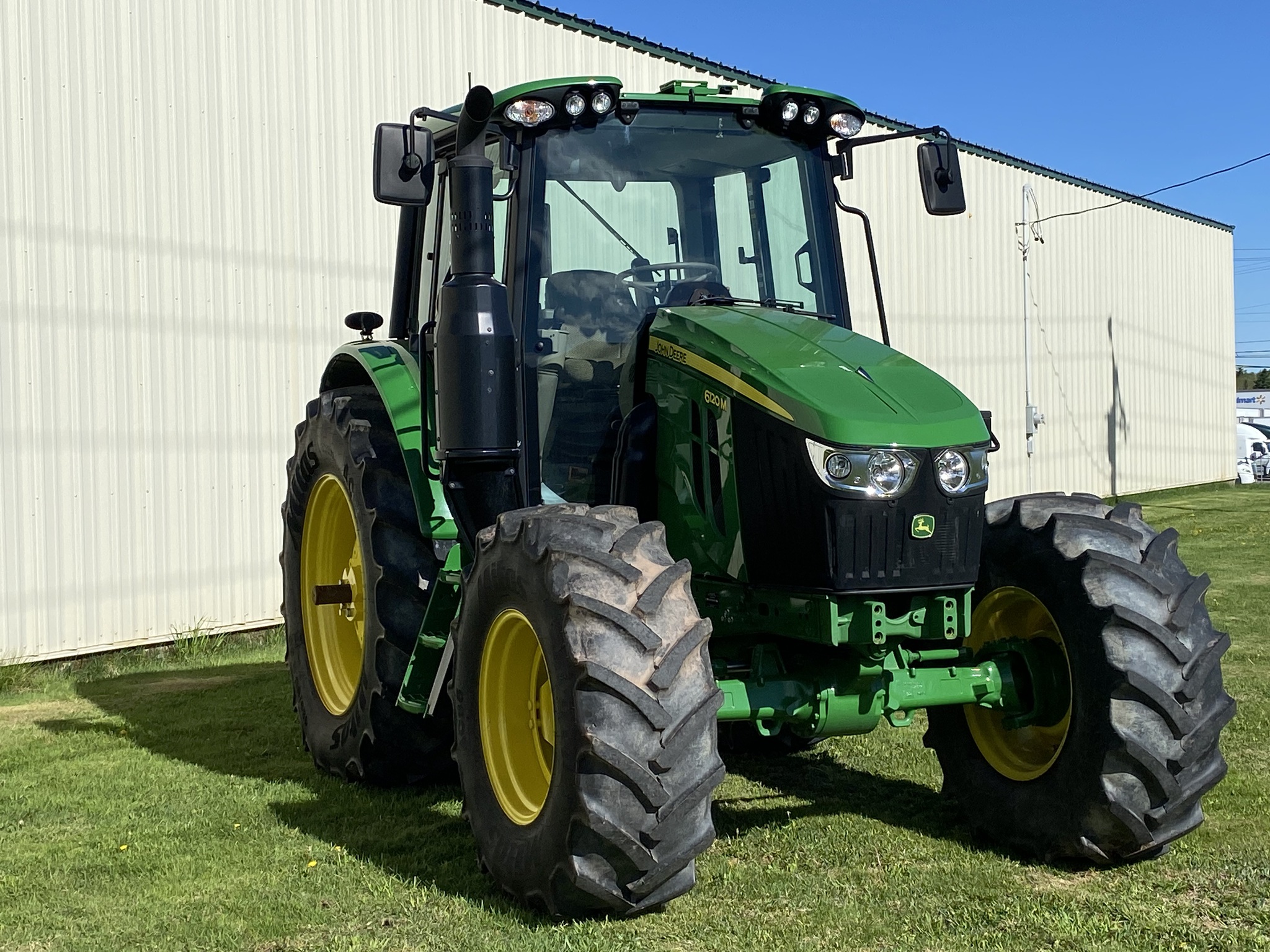 2025 John Deere 6120M Image 14