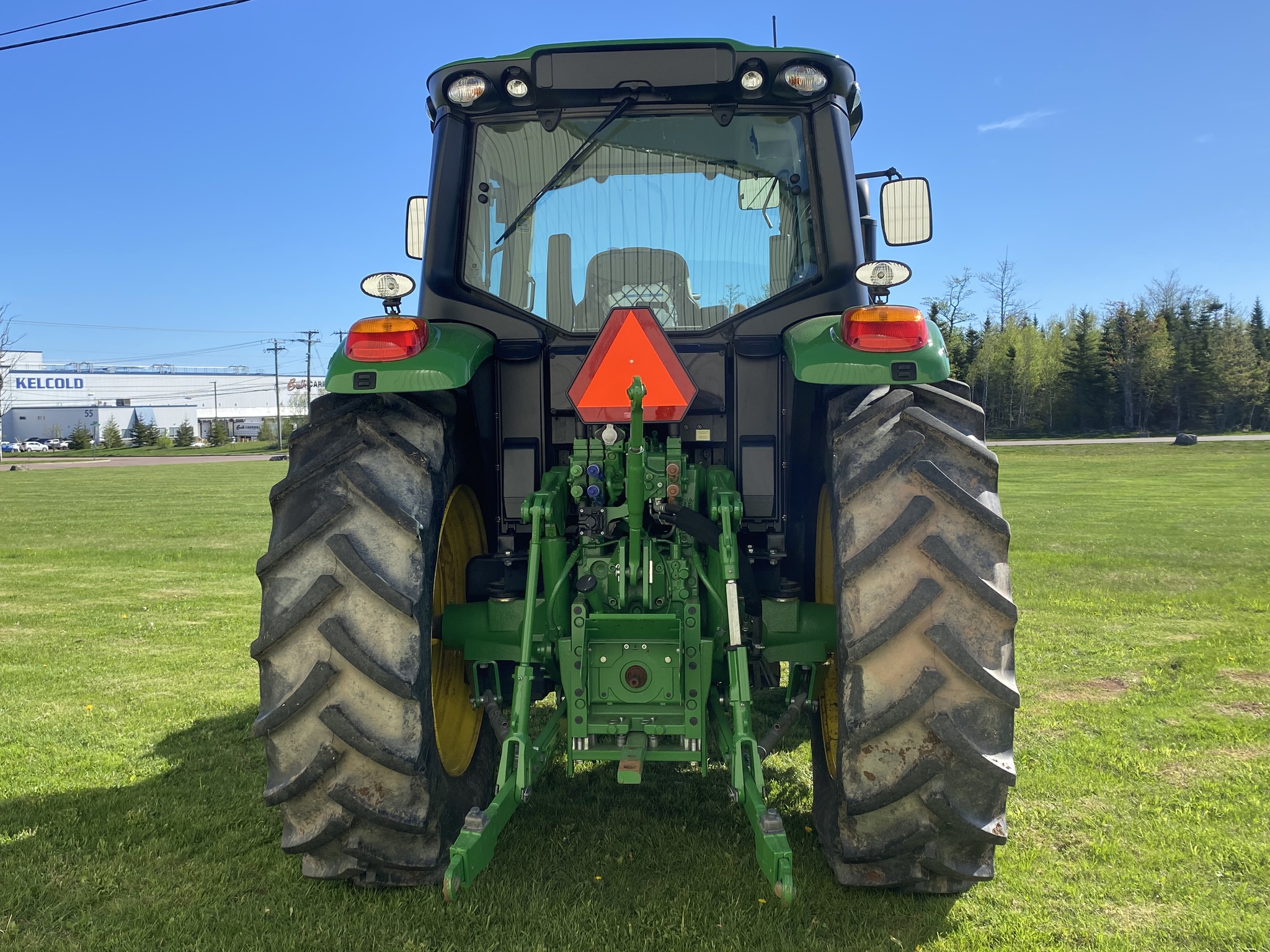 2025 John Deere 6120M Image 26