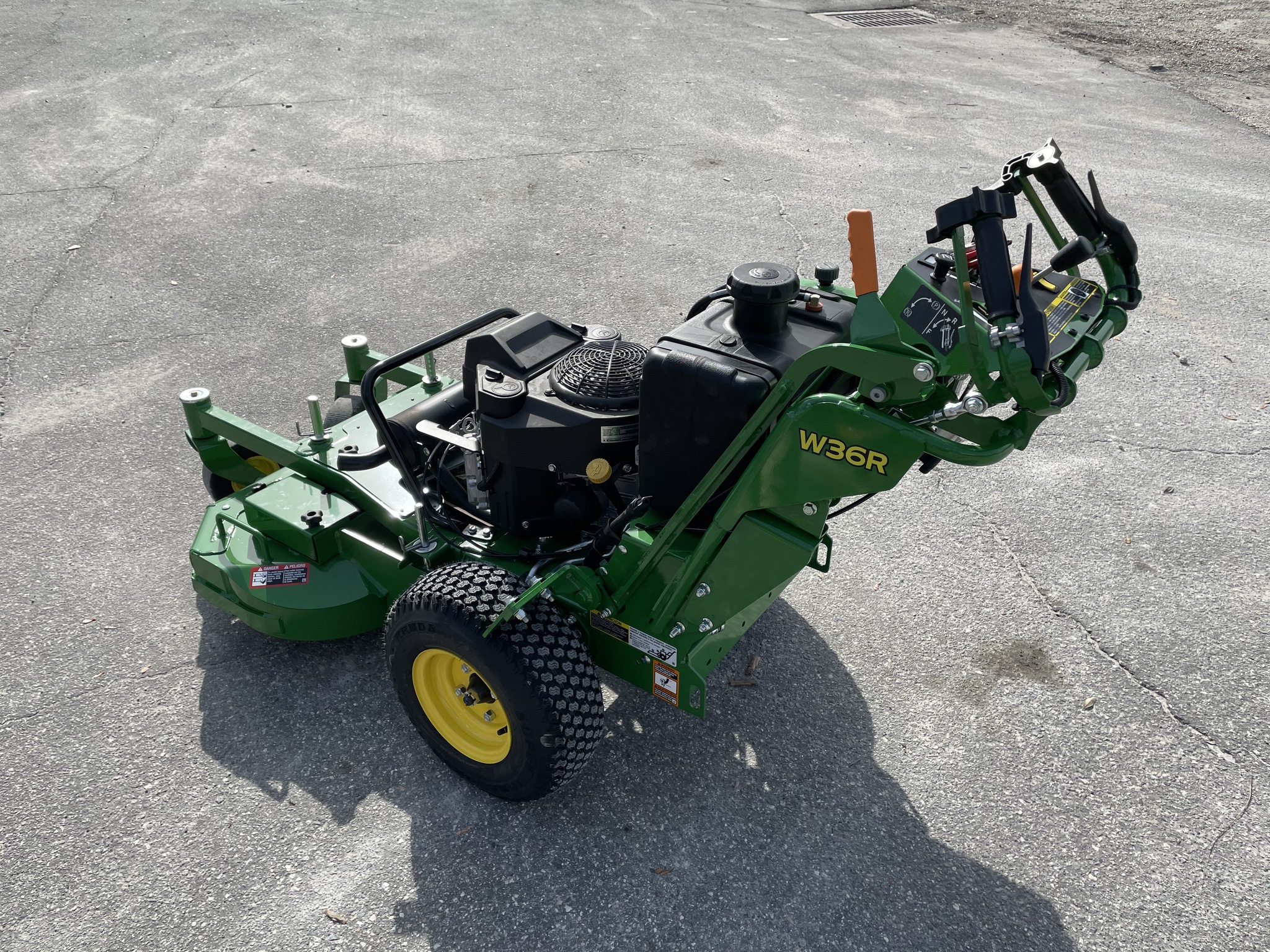 2025 John Deere W36R Image 3