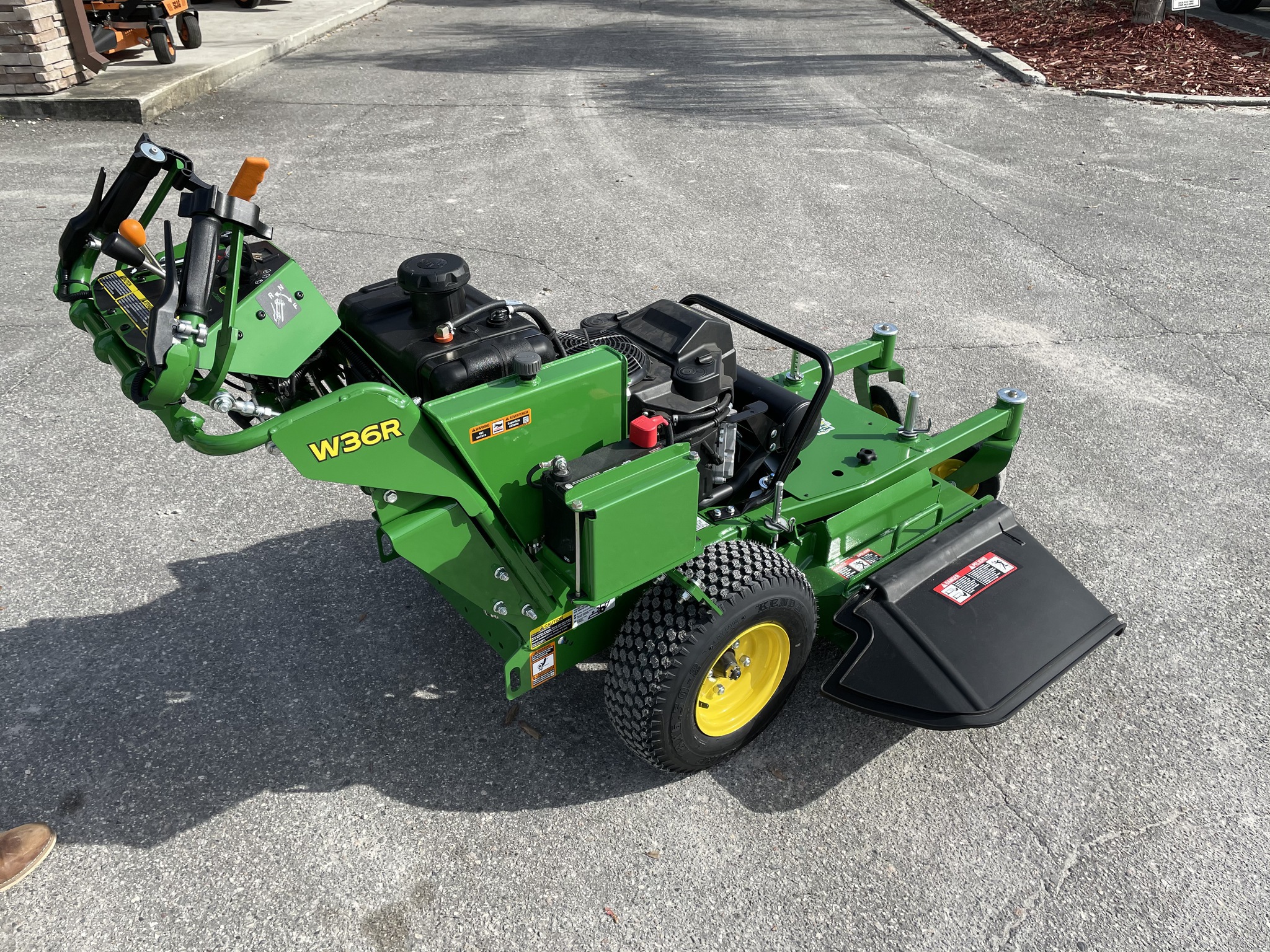 2025 John Deere W36R Image 5
