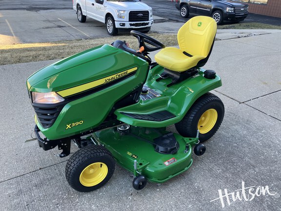 Photo of 2025 John Deere X390