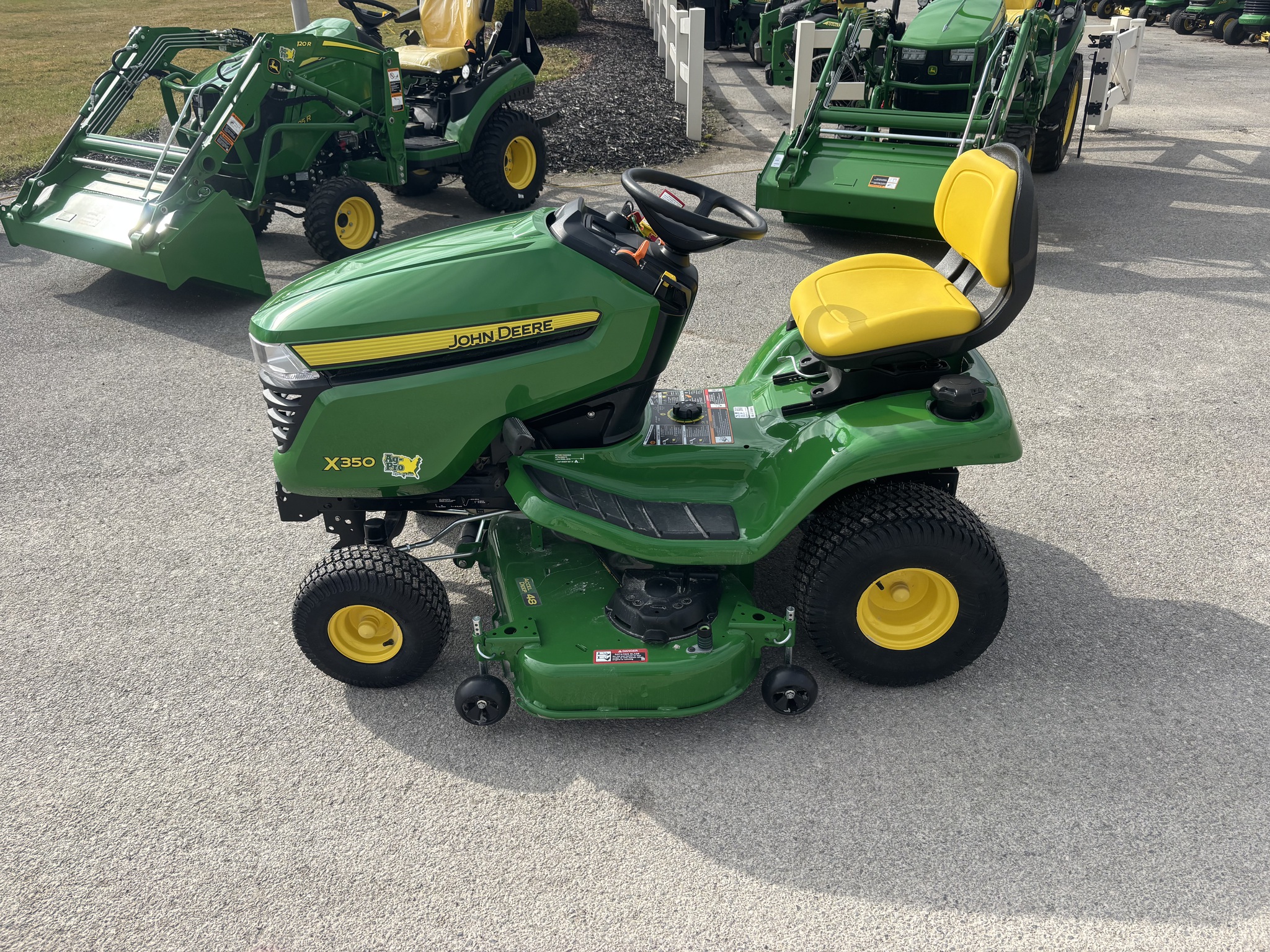 2025 John Deere X350 Image 2
