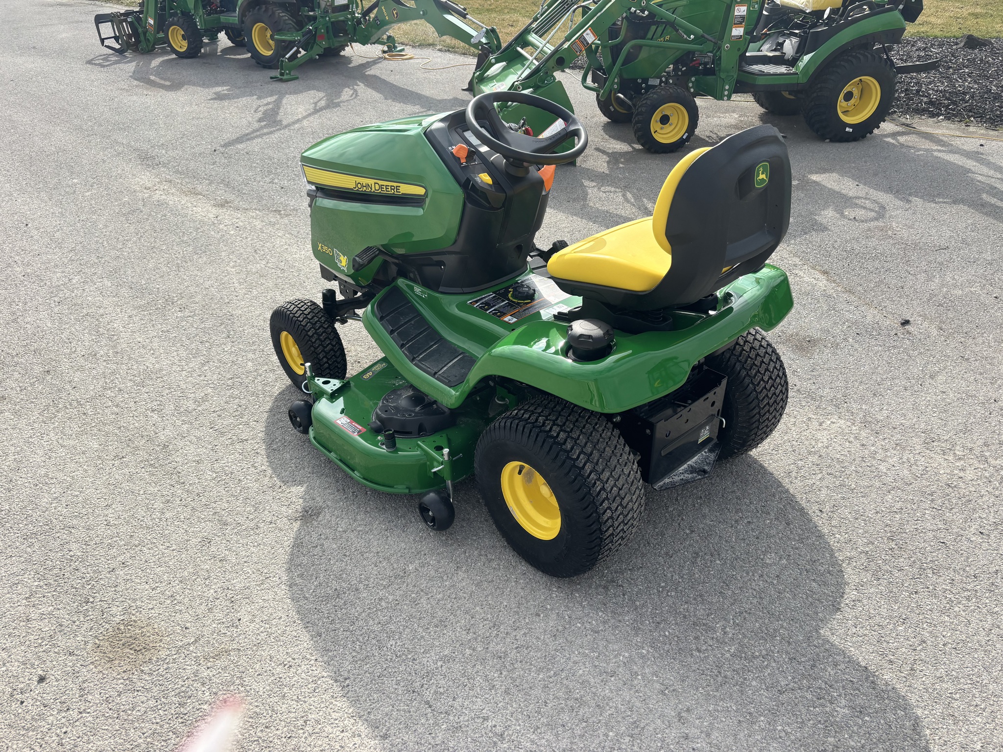 2025 John Deere X350 Image 3