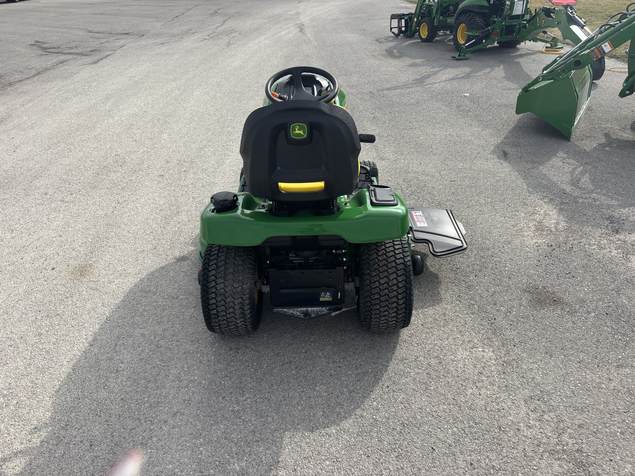 2025 John Deere X350 Image 4