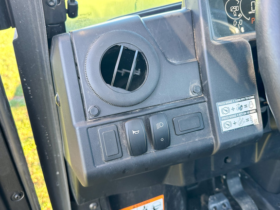 2025 John-Deere 875M