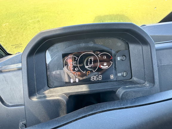 2025 John-Deere 875M