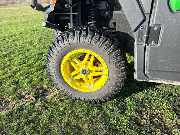 2025 John-Deere 875M