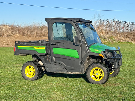 2025 John-Deere 875M