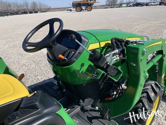 Photo of 2025 John Deere 3038E